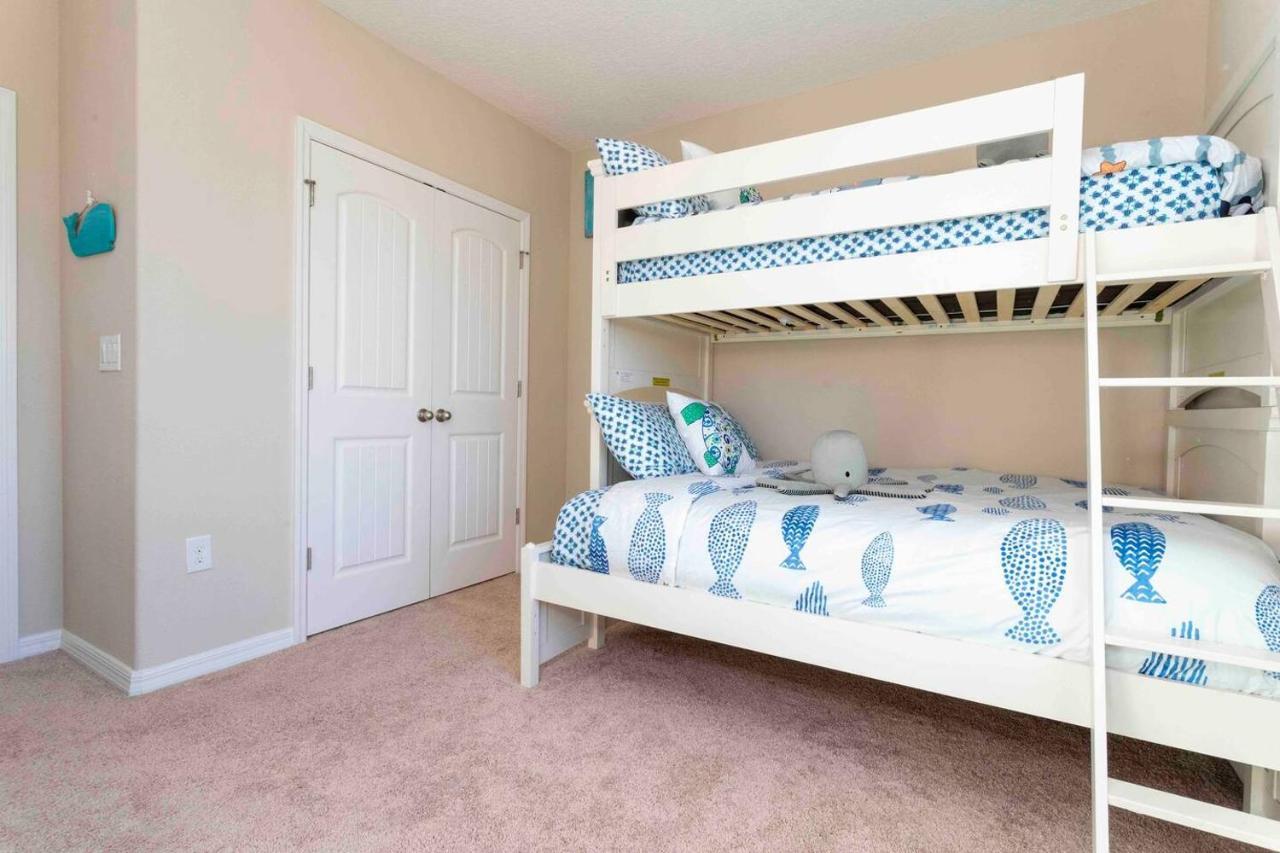 Villa Luxury Family 4 Bedroom With 3 King Beds & Pool *