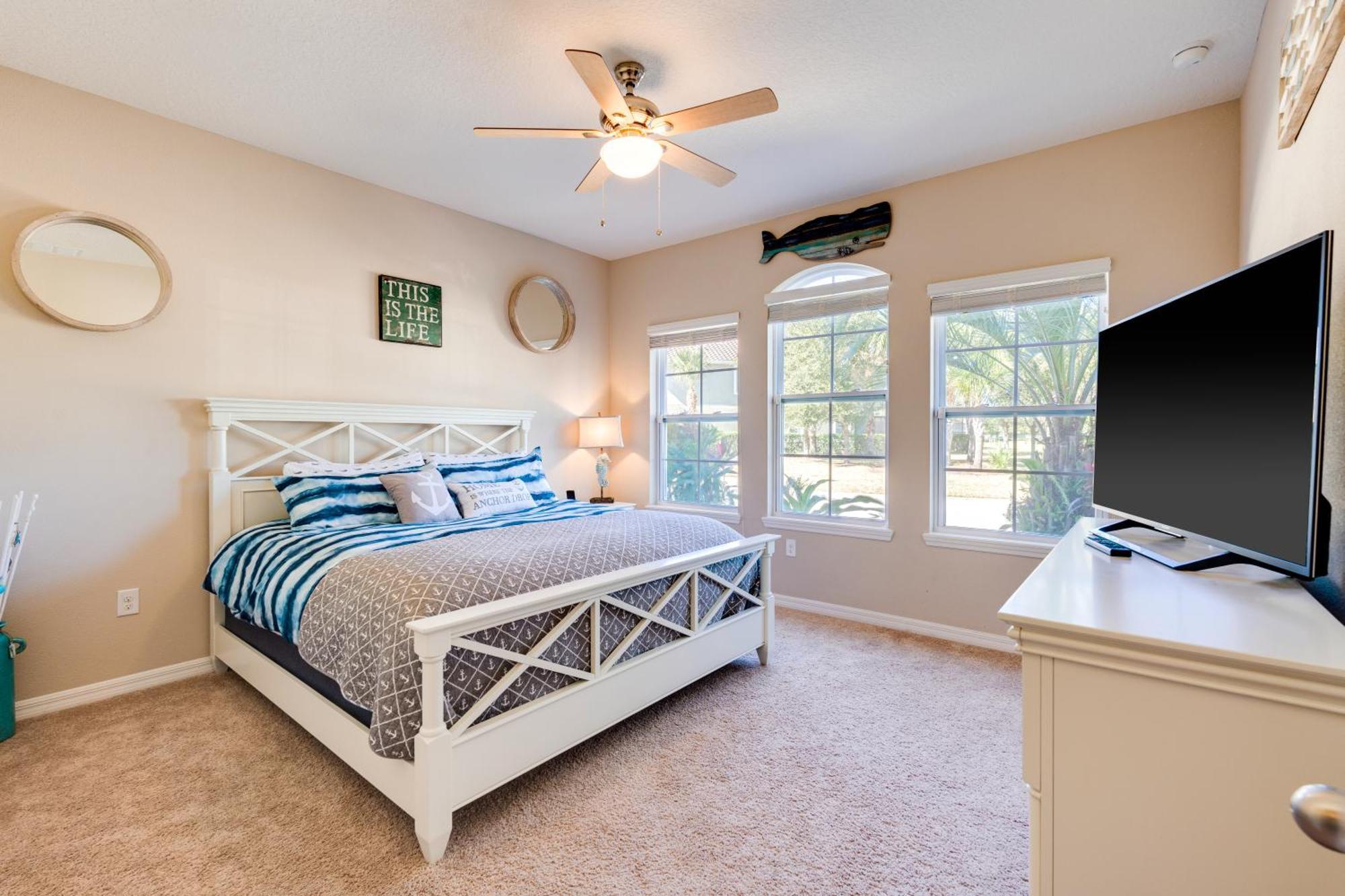 Luxury Family 4 Bedroom With 3 King Beds & Pool
