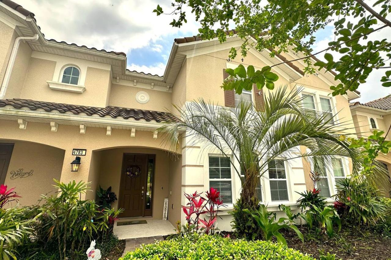 Luxury Family 4 Bedroom With 3 King Beds & Pool *