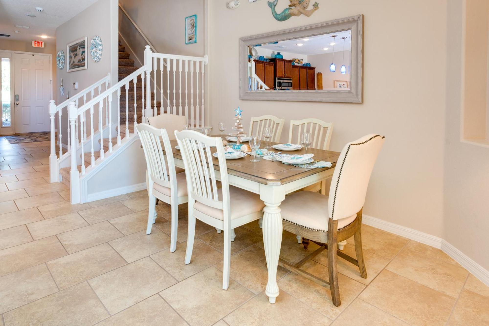 Luxury Family 4 Bedroom With 3 King Beds & Pool *