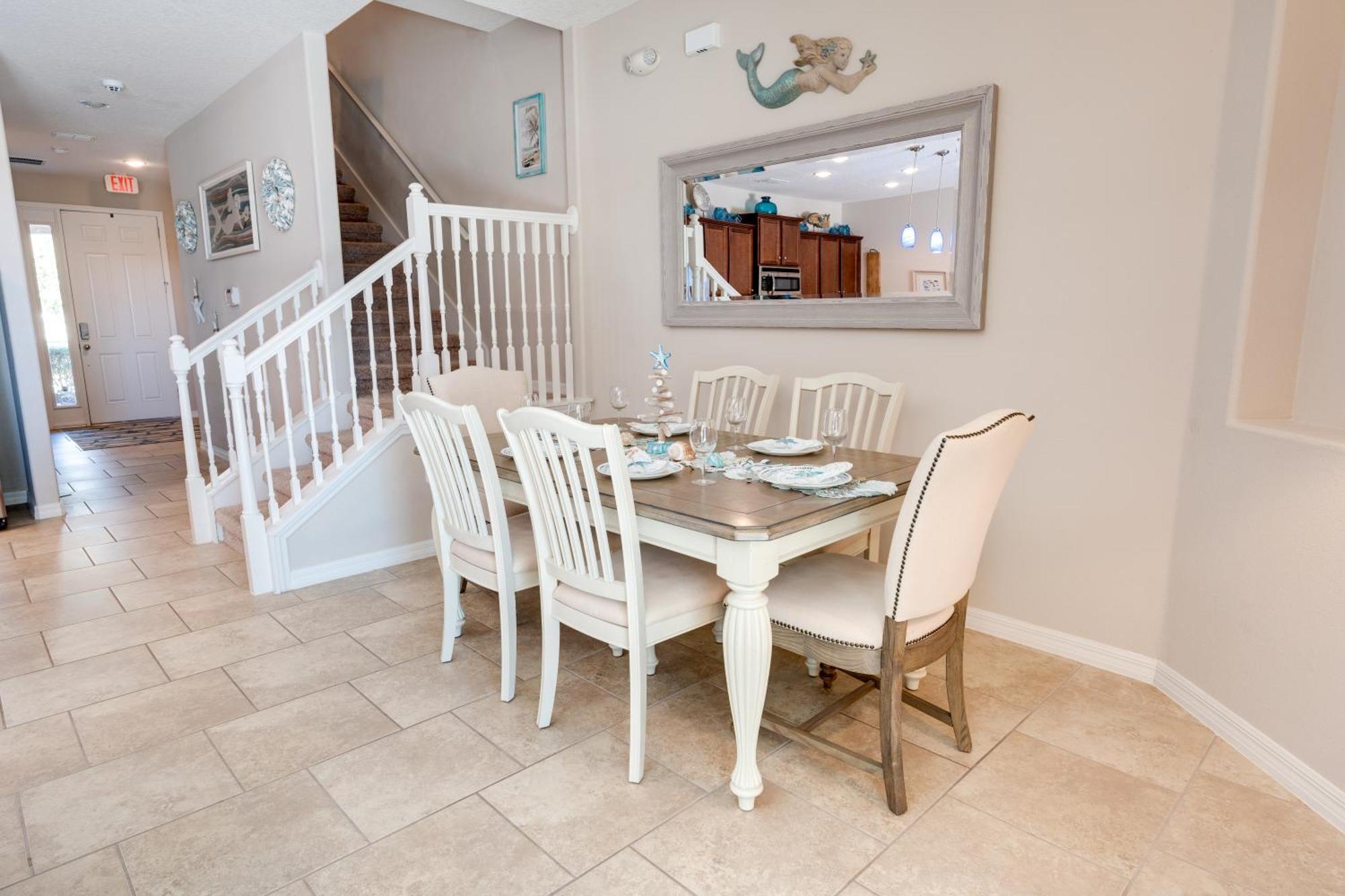 Luxury Family 4 Bedroom With 3 King Beds & Pool Villa