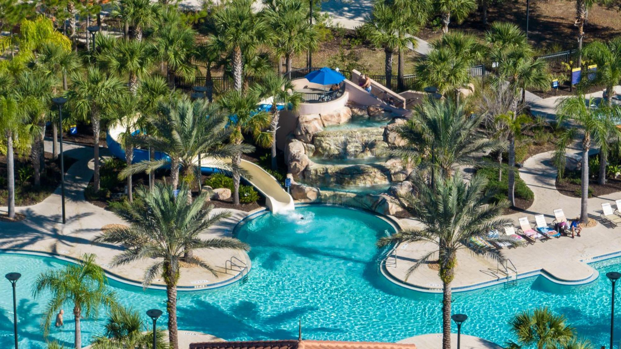 Luxury Family 4 Bedroom With 3 King Beds & Pool *