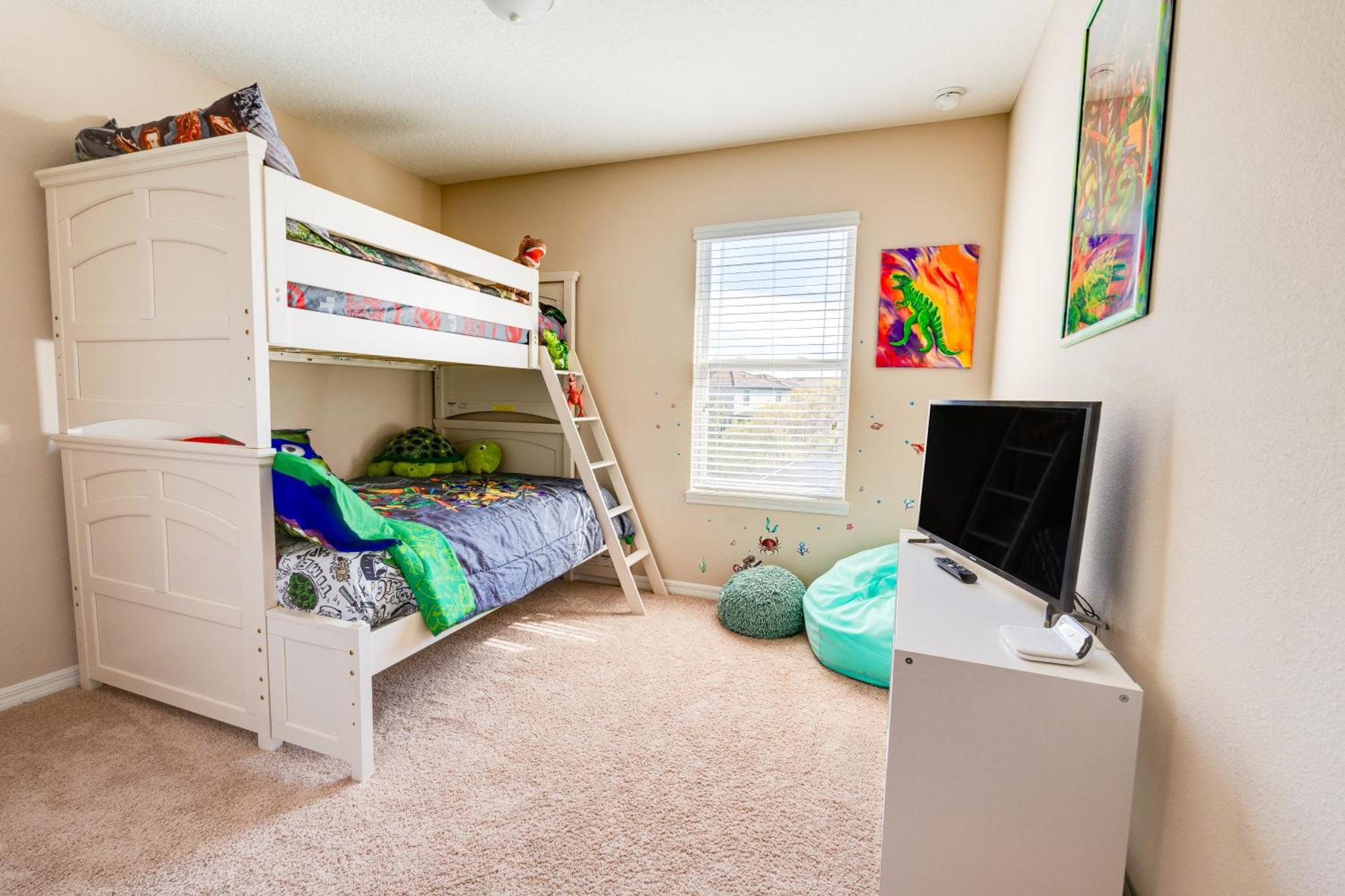 Luxury Family 4 Bedroom With 3 King Beds & Pool *
