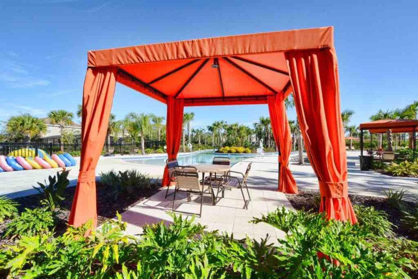 Villa Luxury Family 4 Bedroom With 3 King Beds & Pool